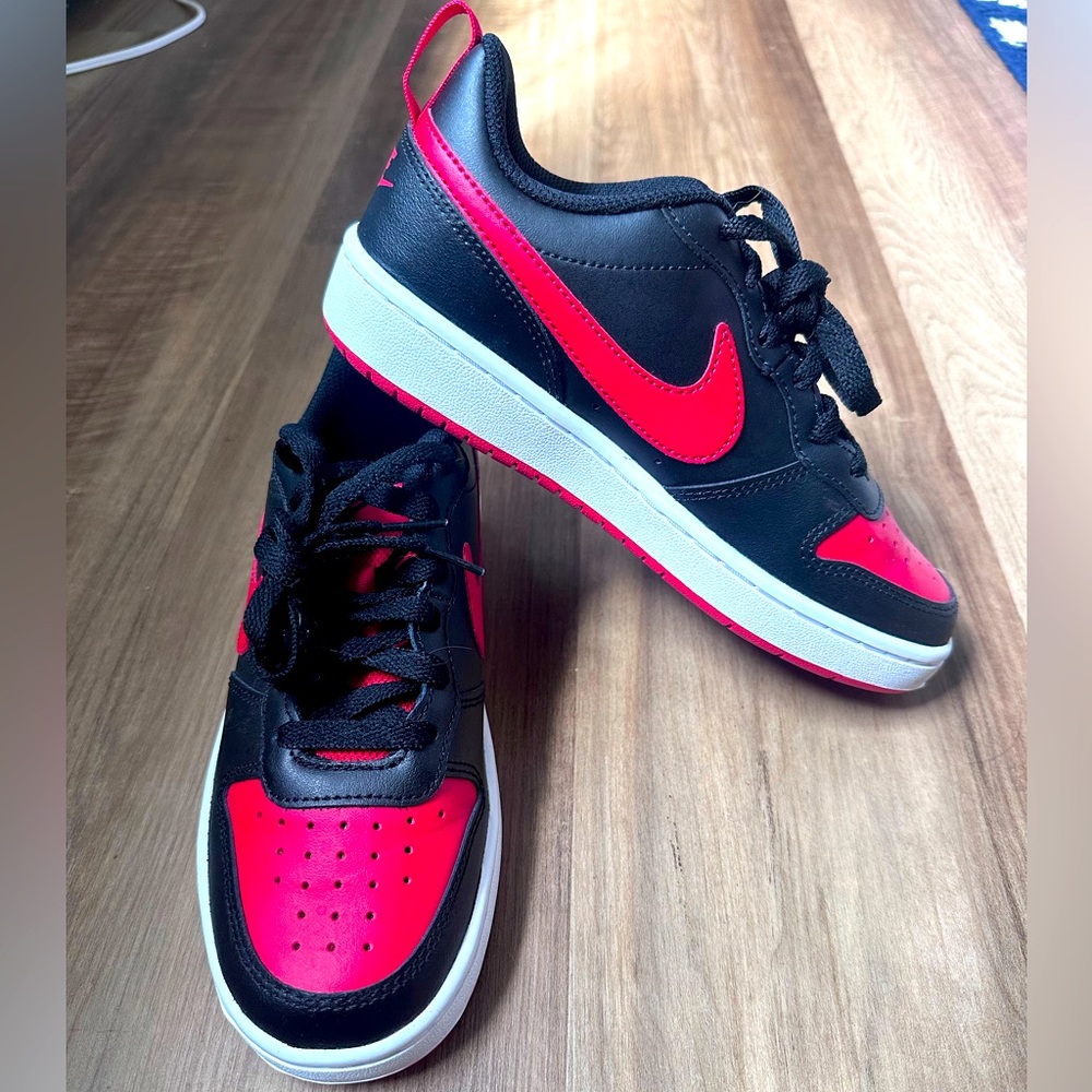 Nike Kids Court Borough Low
